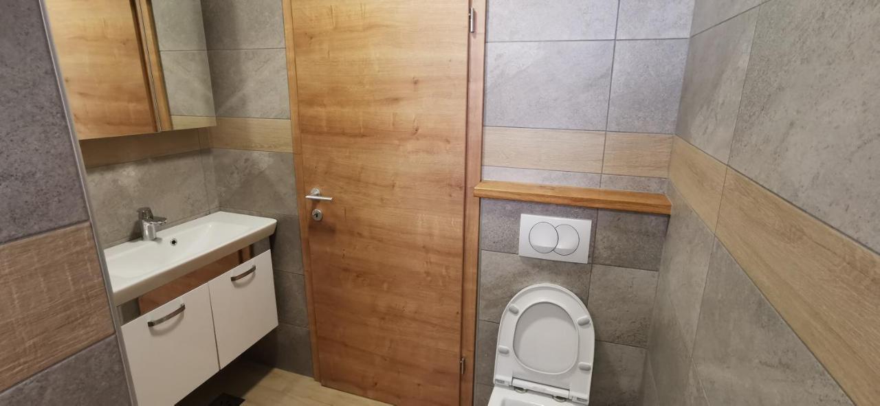 Apartmaji Tmaynka 托尔明 外观 照片