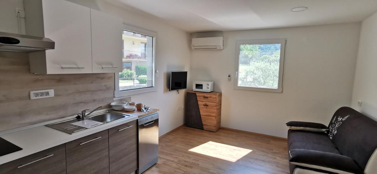 Apartmaji Tmaynka 托尔明 外观 照片