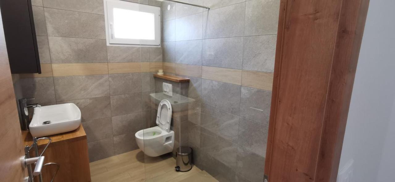 Apartmaji Tmaynka 托尔明 外观 照片